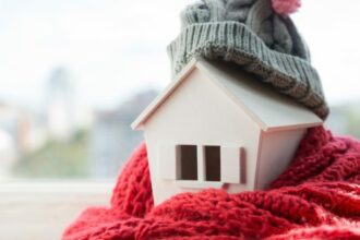House with a scarf - heat your home